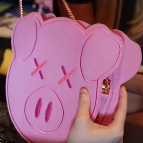 Jeffree Star × Shane Dawson Limited Edition
Pink Pig Purse - NEW NEVER USED - Picture 3 of 6